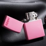 فندک زیپو Zippo لوگو دارمدل Pink Matte